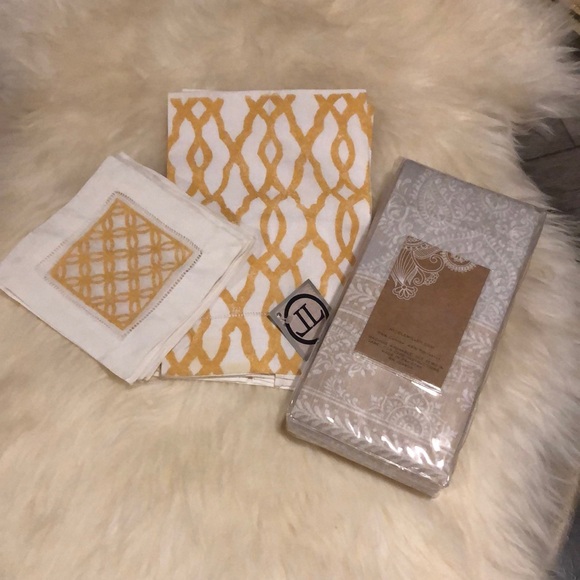 Kitchen Linen 🫶🏽 - Picture 1 of 5